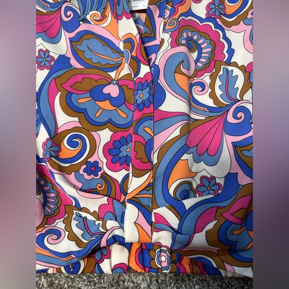 NWT INTEMPO Twist Front Crop Shirt Size XS - Picture 5 of 8